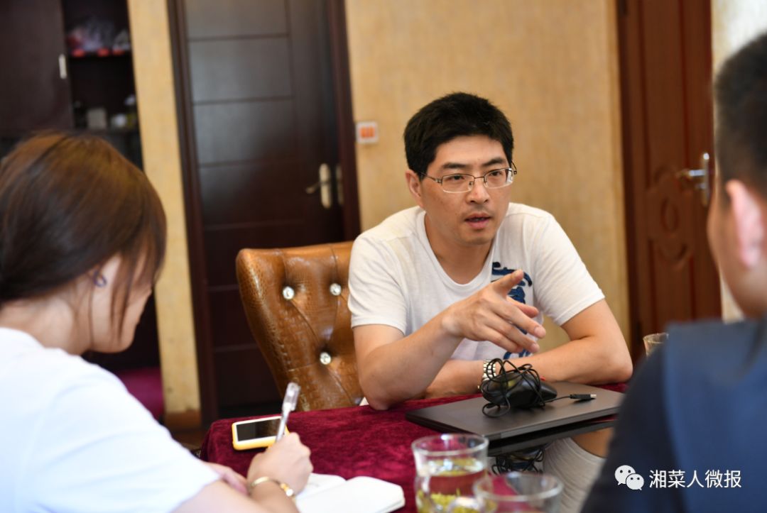 黄绍满：从厨灶到办公桌，从实操到研发，始终如一的餐饮人丨餐饮大V